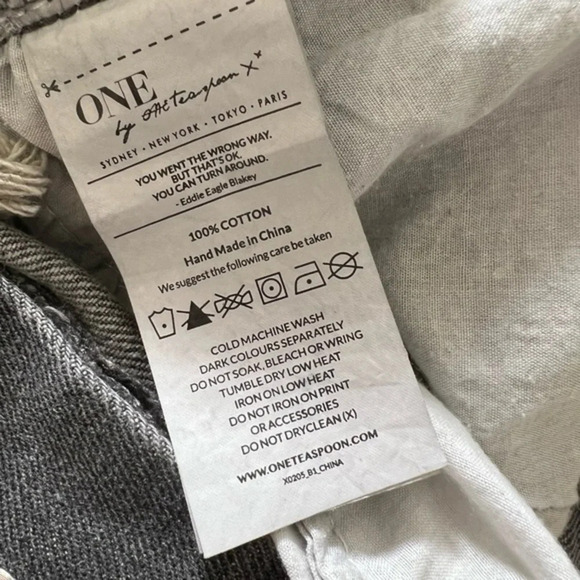 One Teaspoon Distressed ripped Mid Rise Denim Phantome Chargers in Phantome Gray - Picture 11 of 12